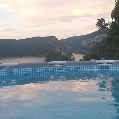Casa De Vacanta Maga Dubova Eksteriør billede