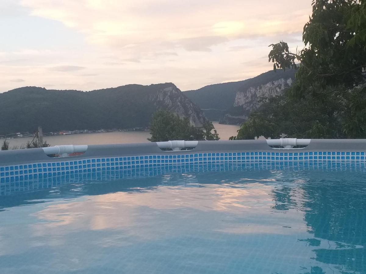 Casa De Vacanta Maga Dubova Eksteriør billede